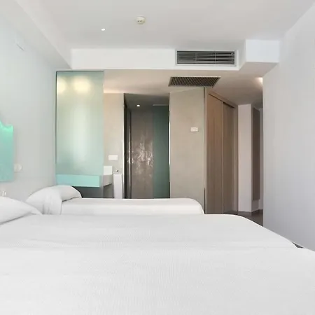 Hotel Benikaktus 3*