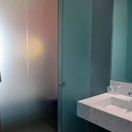 Hotel Benikaktus 3*