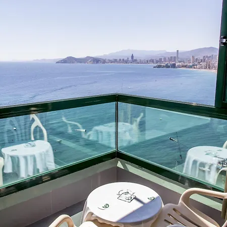 Hotel Benikaktus 3*