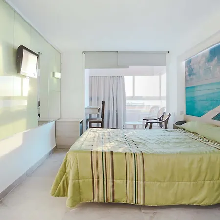 Benikaktus Hotel 3*