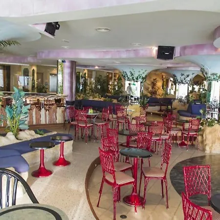 Benikaktus Hotel 3*