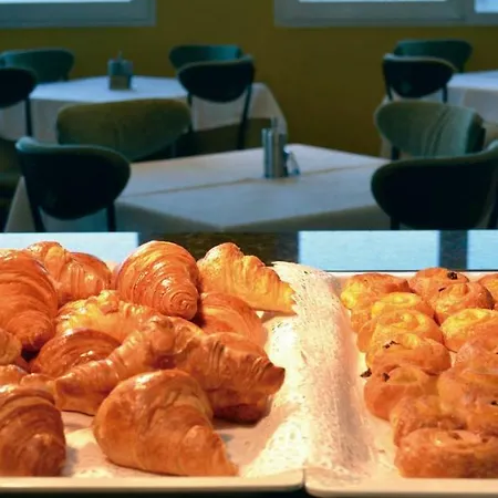Kaktus Benikaktus 호텔